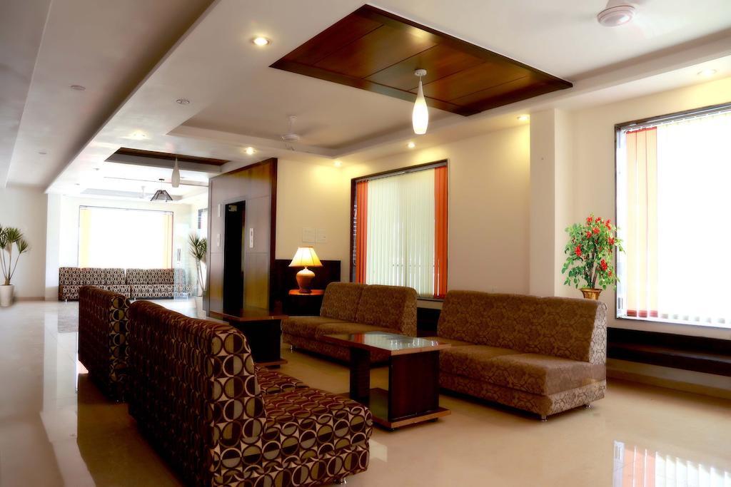 Hotel Sai Ramanand Shirdi Extérieur photo