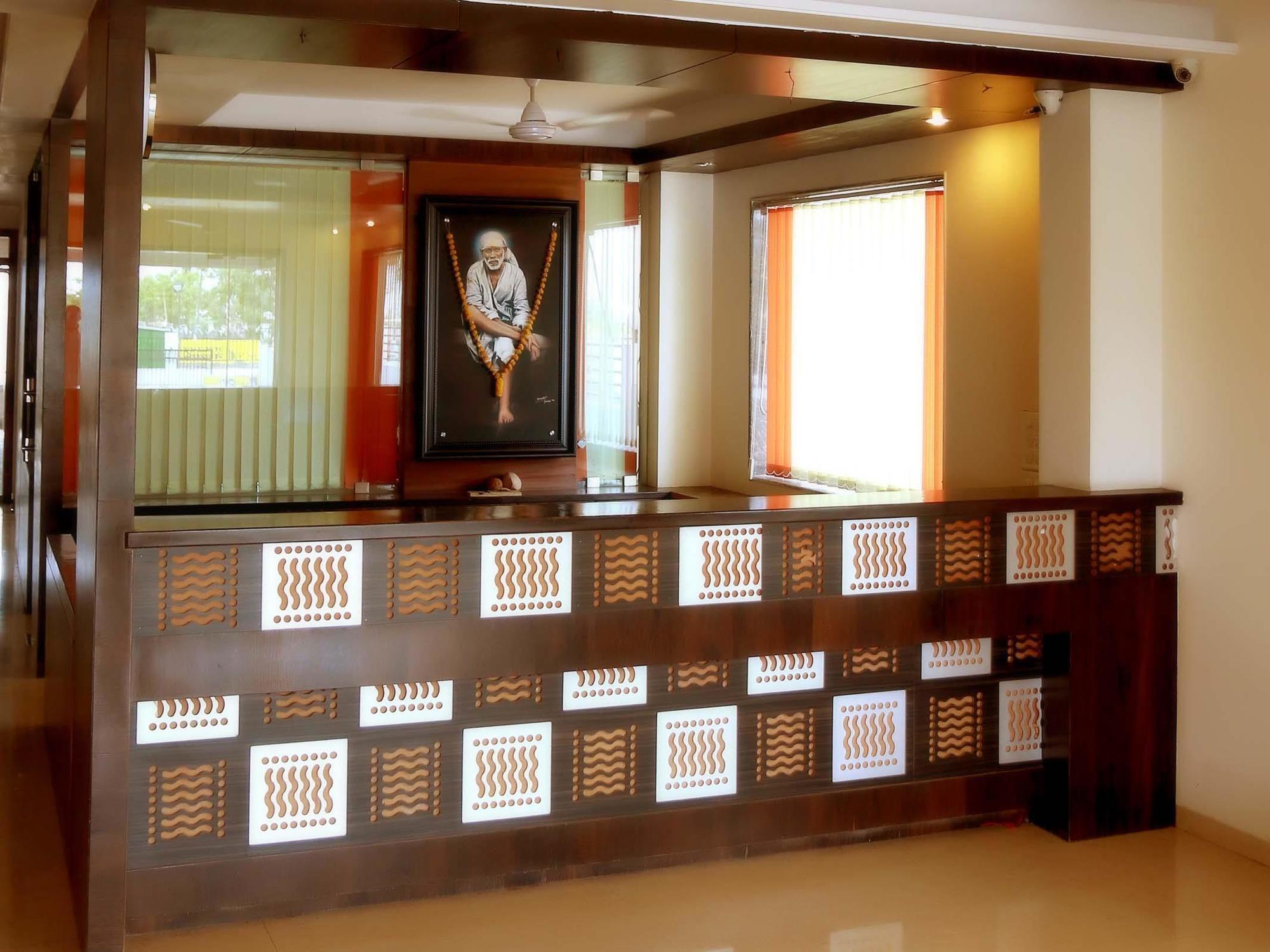 Hotel Sai Ramanand Shirdi Extérieur photo